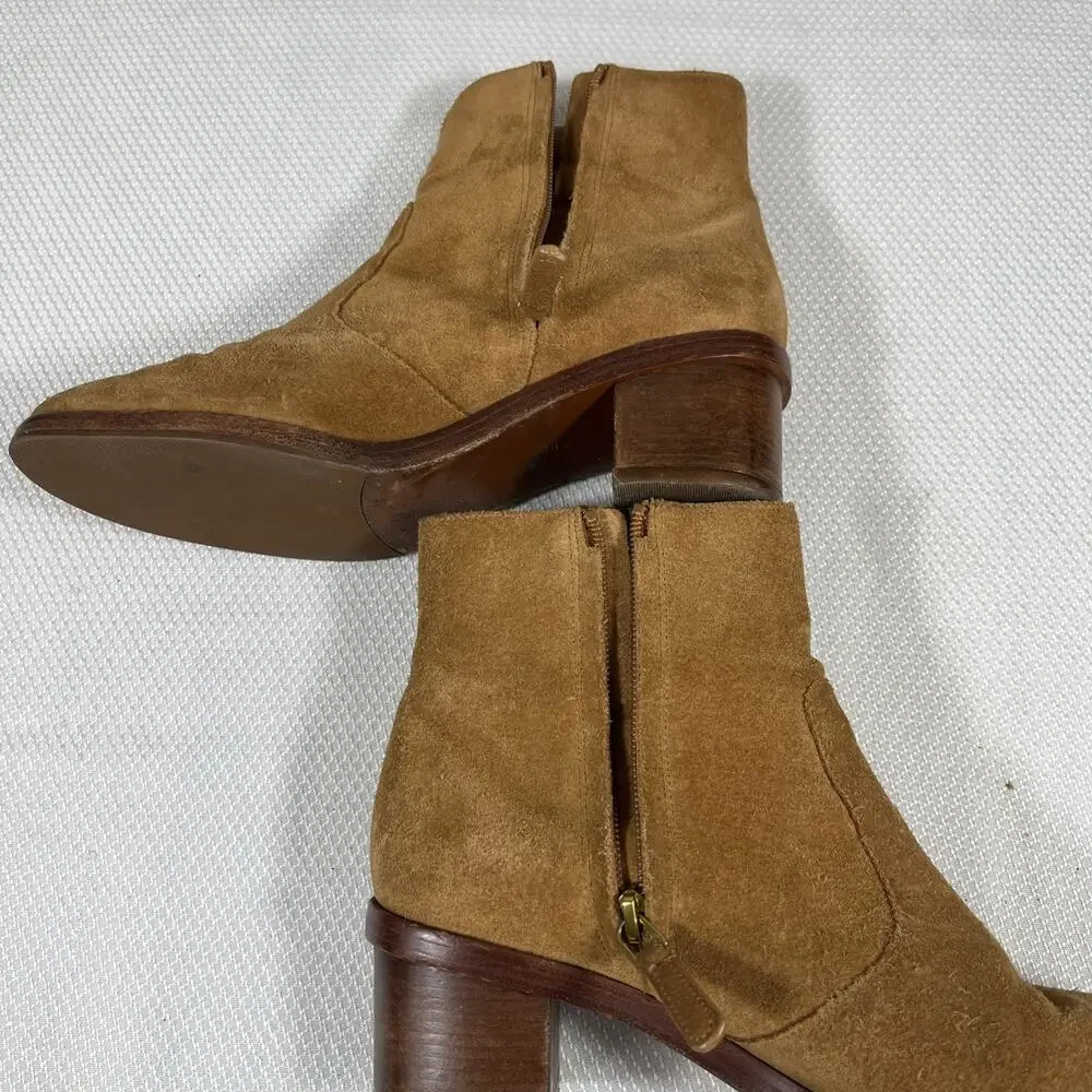 Tory Burch Marsden Bootie Tan Suede‎ Size 7M With Gold Logo On Both